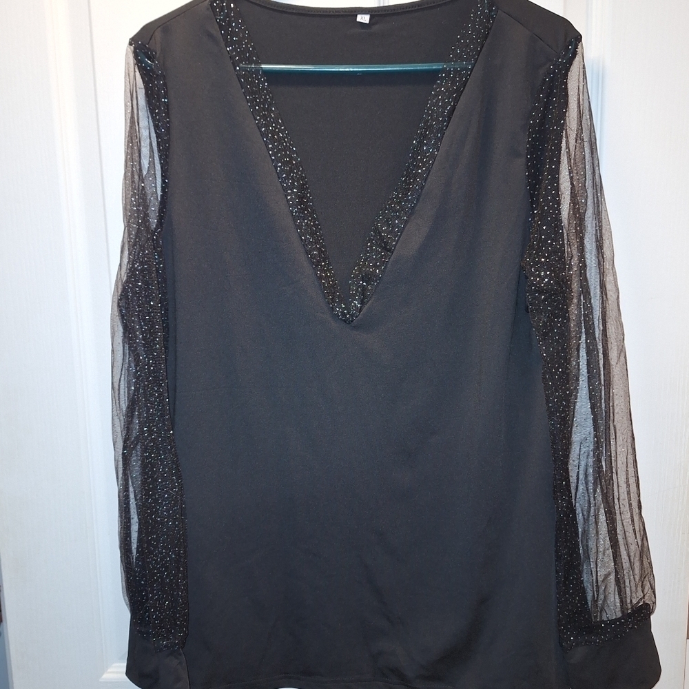 Black Sheer Sleeve Top Size XL